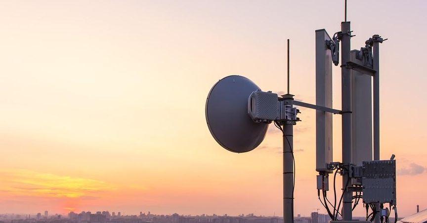 Aussie Broadband (ASX:ABB) Reaches Milestone, Outshines ASX 200 Peers