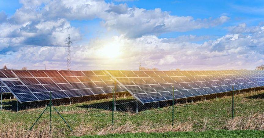  Is SolarBank Surpassing Industry Benchmarks in Renewable Energy? 