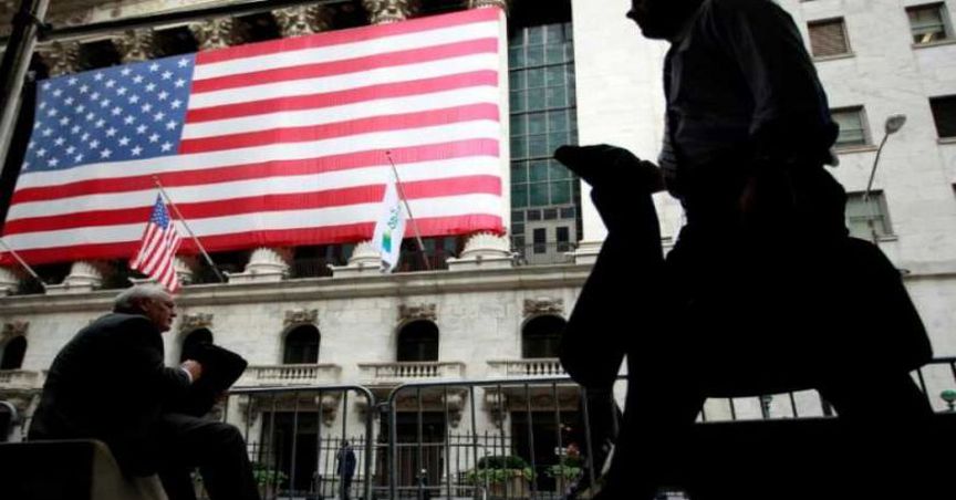 Slump In US Stocks Hammered Investors’ Confidence