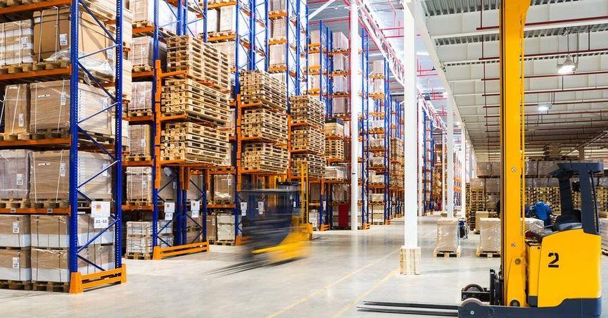 Is Finning International Inc.'s ROE Cause for Concern?
