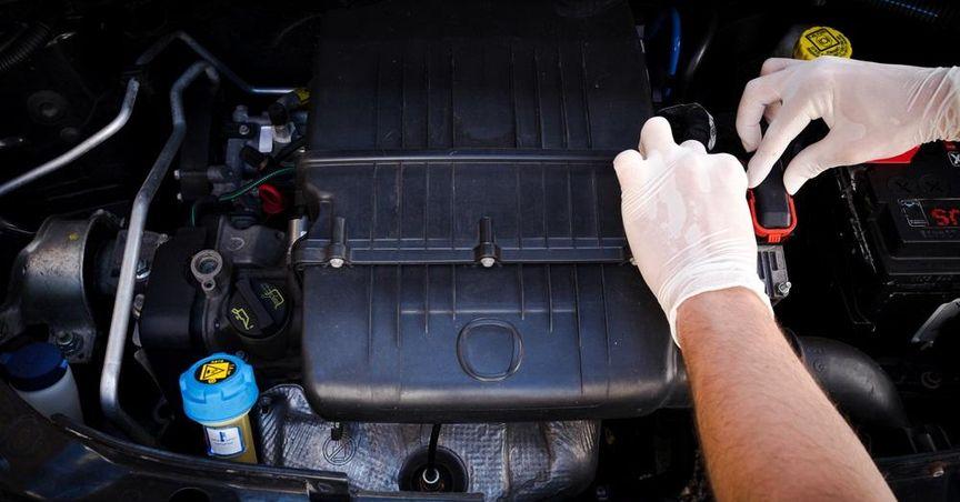  Dana (NYSE:DAN) Expands Influence in Automotive & NYSE Composite 