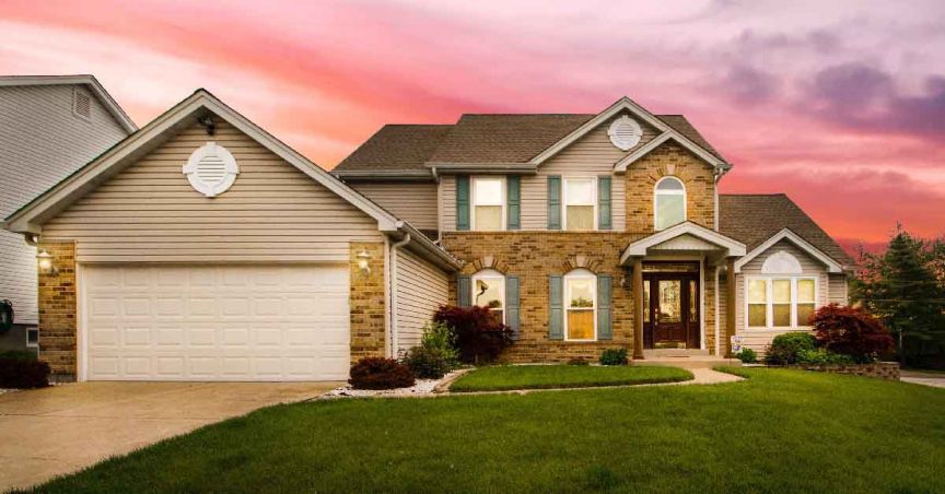  Christmas shopping for real estate players: CHC, LLC, VCX, GOZ and CMW 