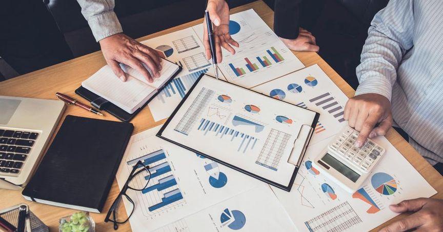 Negative Cash Flow: Understanding When Business Expenses Exceed Earnings