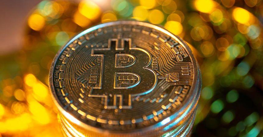  Bitcoin Faces Potential Drop to $75K Amid Trade War Concerns 