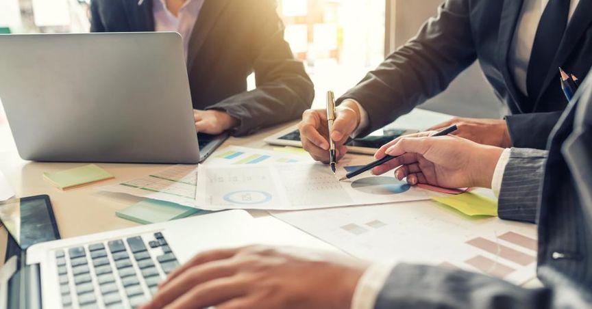  How Are Market Players Engaging with Washington Trust Bancorp (NASDAQ:WASH)? 