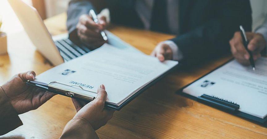 How Do Dividend Metrics Reflect on Value Line Inc. (NASDAQ:VALU)?