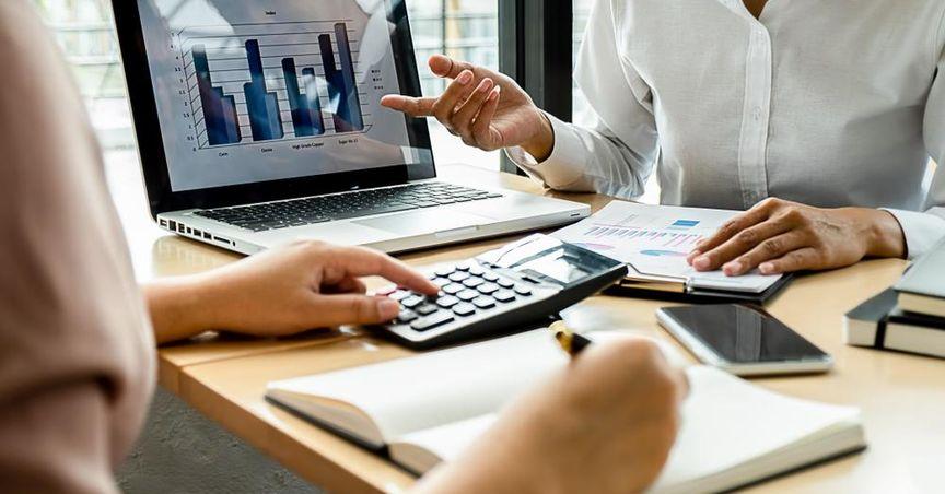 Stocks Facing Downward Pressure on August 8th 