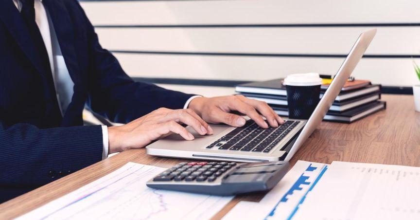 Why Did Allianz Asset Management GmbH Reduce Its Stake in CRH plc (NYSE:CRH)?