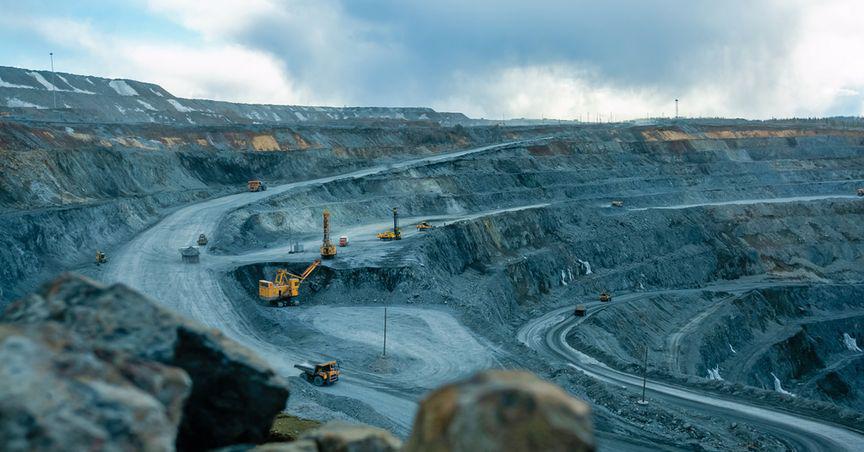  Resource Riches: Exploring TSX's Top Metal and Mining Stocks for High Returns 