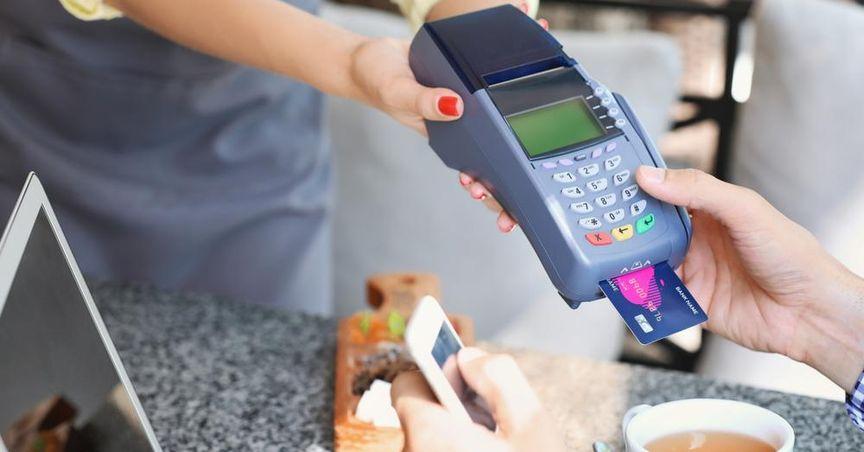 Supermarket Giants Rally: What Drove Woolworths and Coles Shares Higher Last Week?
