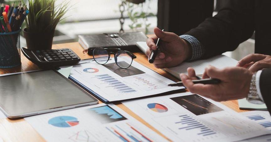  Olympia Financial Group (TSX:OLY) Trading Trends Shaping Financial Markets 