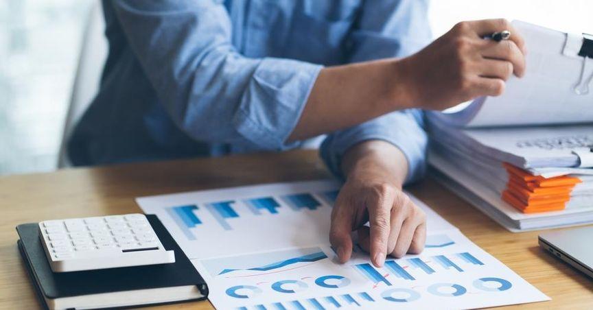  Cipher Expands as Nasdaq Composite Frames Tech Moves 