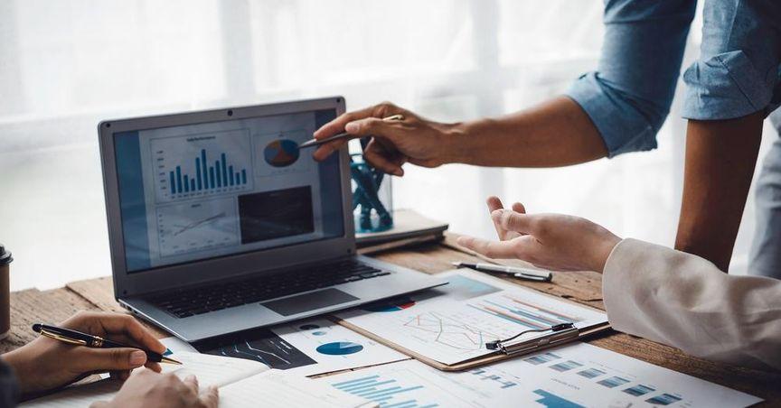  Bank of Nova Scotia (NYSE:BNS) Rises on Earnings Beat in NYSE Composite 