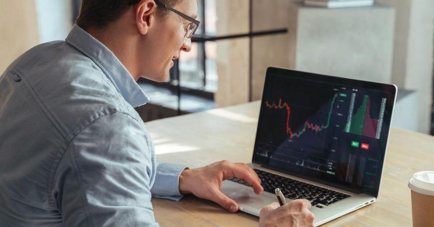  This Canadian Financial Stock is Set to Pay CA$0.555 Dividend in Four Days 