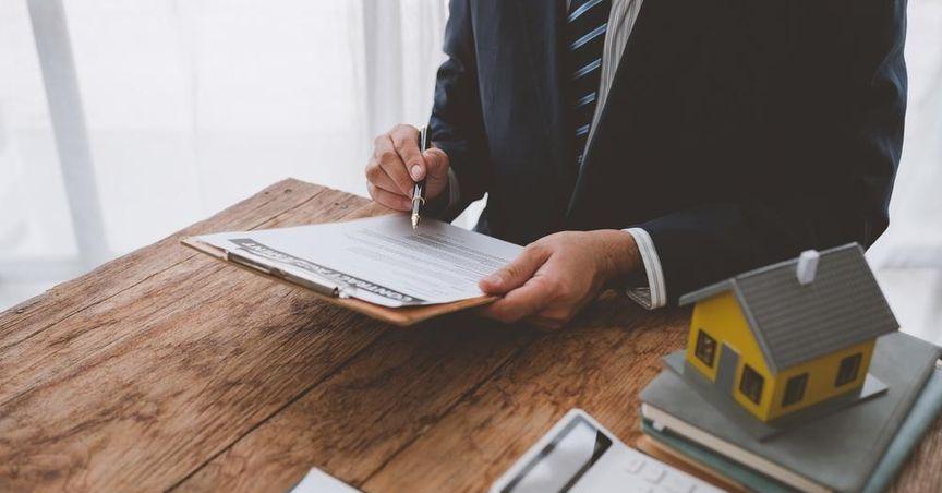  Lighten Up: Managing Your Investment Portfolio Wisely 