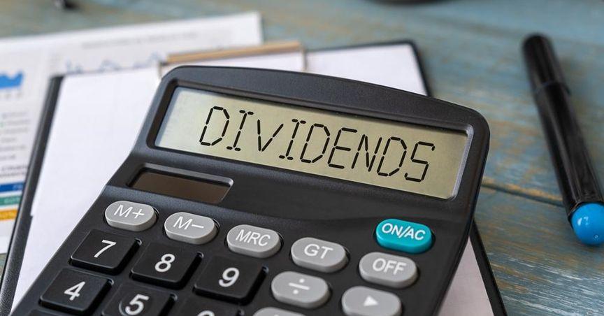  Can Canadian Dividend Stocks Lift S&P/TSX Composite Momentum? 