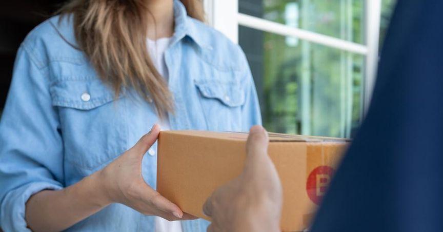  e.l.f. Beauty (NYSE:ELF) Jumps After Rating Shift, NYSE Composite 