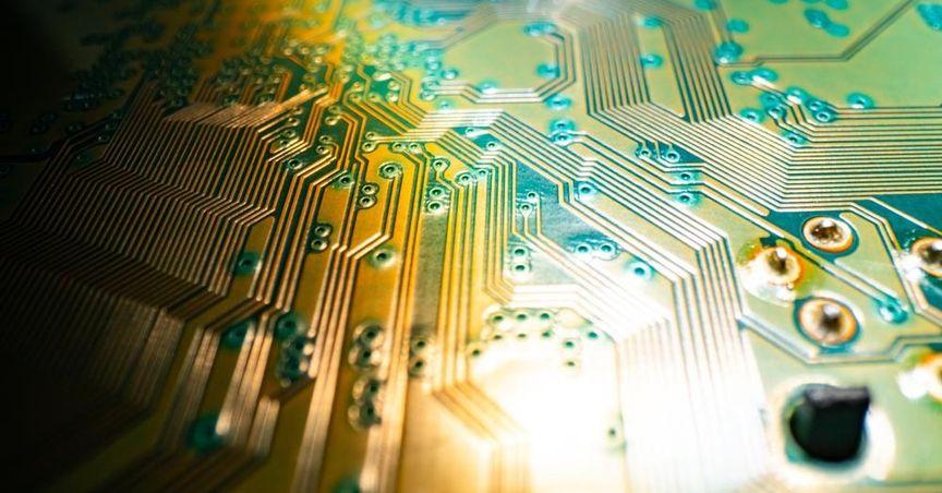Capita Faces Revenue Decline but Retains Growth Potential Amid Analyst Downgrade