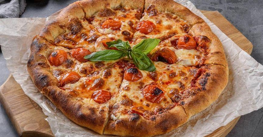  Is TSX Smallcap Index Pizza Pizza Royalty steady amid franchise shifts? 
