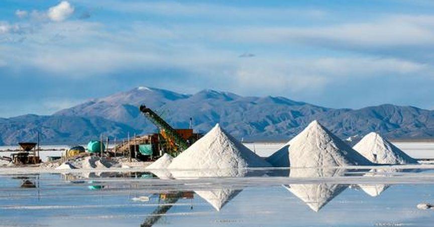  Macquarie highlights positive sentiments in lithium market, MIN, LTR, SYA and IGO trades in green 
