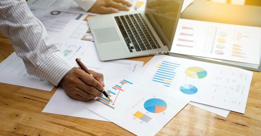  United Bancorp Russell 1000 Shares Cross Above Expectations 