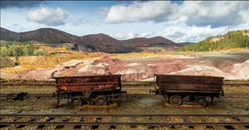  Mining Stocks Under Investor’s Microscope – SPX, AMG 