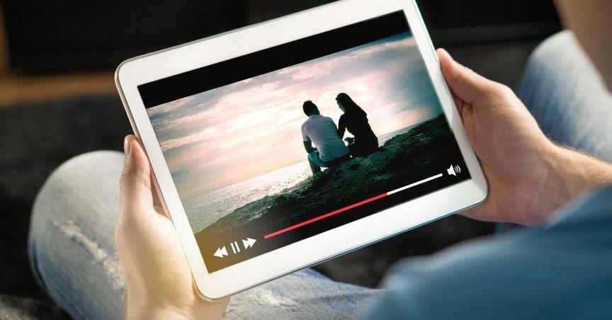 Is ITV’s Share Price Movement Signaling Activity in the FTSE 350 Media Sector?