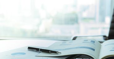 What do you need to know about these Income Stocks: EHE, QBE, RHC?