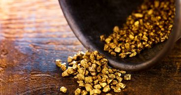Gold Price Rises Above US$2,000 for the First Time – Which Gold Stocks to Look for?