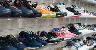 Shoe Zone Shares Crash Amid Warning of Store Closures, Yearly Loss