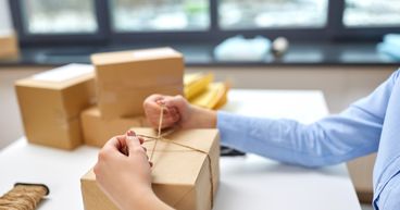 Royal Mail’s (LON: RMG) Parcel Revenue Surpasses Letters in First Half Of 2021