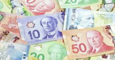 Bank of Canada Maintains Policy Rate, Says ‘Choppy’ Growth Trajectory Ahead