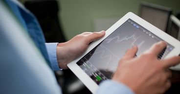 The rise of Robinhood in 2020 amid controversies