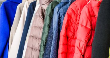 Canada Goose (TSX:GOOS) Nets C$107Mn, Stocks Off To A Flying Start