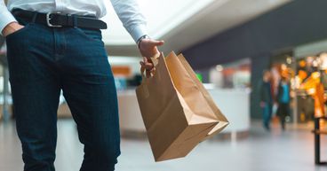 UK Retail Footfall Plummets Amid the Third Lockdown