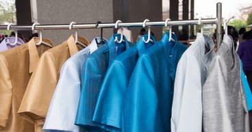 Canada Goose (TSX:GOOS) Up 22%: Should You Buy This Consumer Stock?