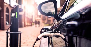  Five cash-rich EV Stocks delivering Dividend Bonanza 
