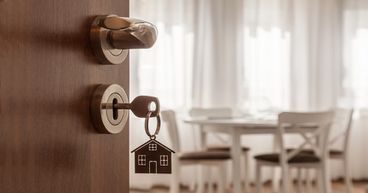 Melbourne housing market on fire, median price crosses record AU$1 million mark