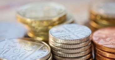 GBP Loses Ground Against USD, EUR As Investors Worry Resurface