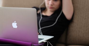 Why are Women More Exhausted after Video Conferencing?