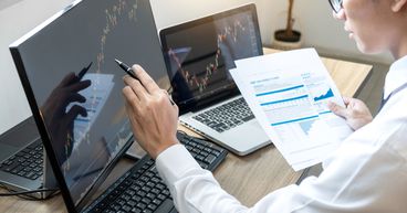 Why Is Ballard (TSX:BLPD) Trending & What Does It Have To Do With Tesla?
