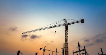 UK Construction PMI Expands in April, Highest in Over 6 Years