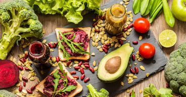 SunOpta (TSX:SOY) & Maple Leaf (TSX:MFI): 2 Vegan Stocks To Buy