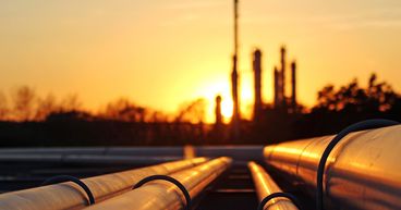 Chevron, Exxon Face Climate-Focused Investors Rebuke; Shell Pulled Up by Dutch Court