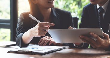 How Do I Buy Shares in the UK?