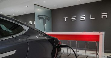 What is wrong with Tesla? Is Elon Musk doing something to fix the problem?