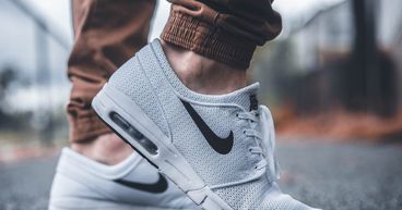 NIKE (NKE) hits 52-week high on Q4’21 profit, FY’22 outlook