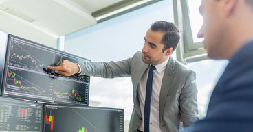FTSE 100 trades in the red amid cautiousness over rise in delta variant cases