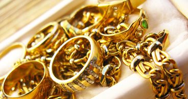A Guide to Gold Financial Investments