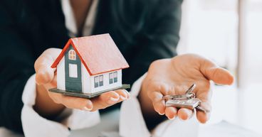FirstService's (TSX:FSV) Q2 revenue surges YoY. Time to buy this stock?
